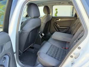 Vand Audi A4 S-line An 2010 Motor 2.0 Diesel 143 C.P. — miniatura 7