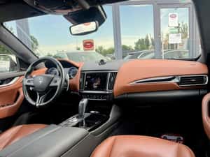 Maserati Levante Automată 330 HP Benzină 2021 — miniatura 6