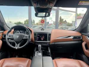 Maserati Levante Automată 330 HP Benzină 2021 — miniatura 7
