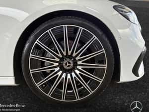 Mercedes-Benz E 220 Berlină - 61.166 EUR — miniatura 4