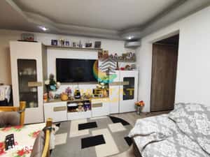 Apartament 4 camere mobilat- Sector 4- Uioara — miniatura 4
