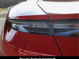 Porsche Taycan Berlină Electric - 598 cp — miniatura 6