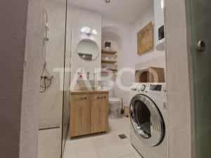 Garsoniera moderna 32mpu de vanzare in centrul istoric al Sibiului — miniatura 5