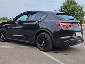 Alfa Romeo Stelvio Q4 2.2m-jet2 210cp AT8  !! 70 xxx km !!  Navigatie mare/Lane Assist/Full LED/Start&Stop/Camera — miniatura 4