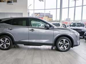 Nissan Qashqai Semi-automată 156 HP Benzină — miniatura 5