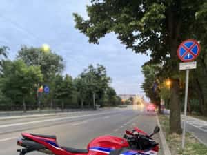 Honda cbr 600rr 2025-3500 km cu evacuare si soft, fara circuit — miniatura 10