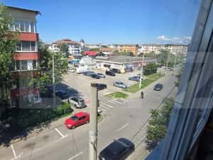 Vand apartament cu 3 camere, finisat, m11