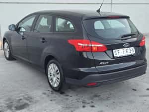 Ford Focus 1.5diesel automat navi Senzori clima Import Olanda — miniatura 4