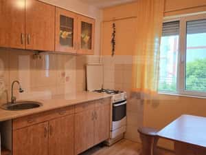 Apartament o camere, 24mp, Micro 17