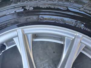 Vind 4 jenti cu cauciucuri iarnă — miniatura 9