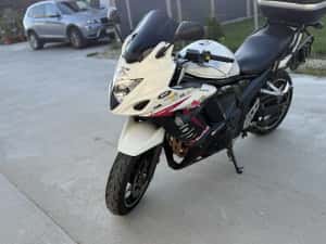Vand dinozaur de touring. SUZUKI GSX 650 F — miniatura 5