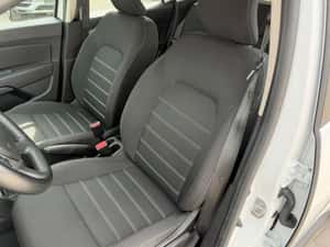 DACIA DUSTER EXPRESSION 1.5 BLUE dCi 115 CP 4x4 — miniatura 4