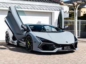 Lamborghini Revuelto de vânzare
