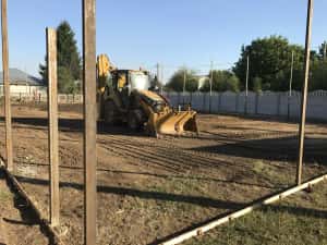 Inchiriem buldoexcavator si basculanta 8x4 — miniatura 4