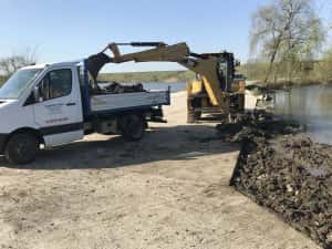 Inchiriem buldoexcavator si basculanta 8x4 — miniatura 6