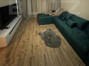 Apartament de 3 camere, renovat+garaj inclus — miniatura 1