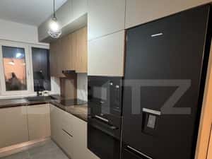 Apartament de 3 camere, renovat+garaj inclus — miniatura 3