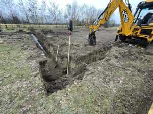 Inchiriez buldoexcavator ,picon,cupa multifuncțională, lame paleti etc — miniatura 10