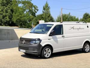 VW Transporter T6 varianta lungă,de marfă,2.0 Tdi ,euro 6,150 cp,2 locuri,2018,dubă personală,servis la zi,vopsea Originală,senzori parcare+camere ‼️ — miniatura 4