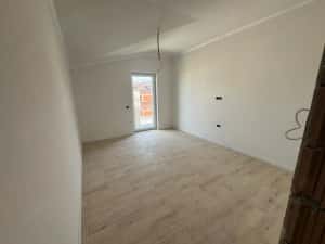 Apartament cu 4 camere terasa de 30 mp Braytin hotel IQ — miniatura 2