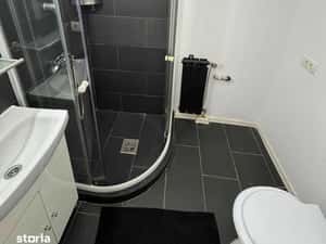 Proprietar, inchiriez apartament la casa, zona Calea Aradului — miniatura 6