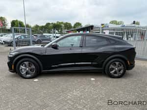 Ford Mustang Mach-E SUV 2022, Electric, 92.398 km — miniatura 5