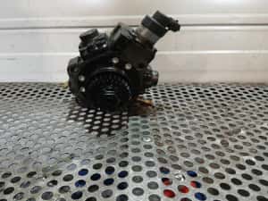 Pompa injectie H8201045496 H8201045496 Nissan Qashqai prima generatie — miniatura 2