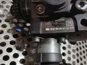 Pompa injectie H8201045496 H8201045496 Nissan Qashqai prima generatie — miniatura 5