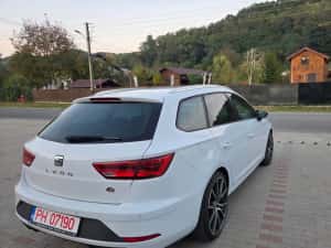 Seat leon FR 2.0tdi euro6 automat matrix — miniatura 4