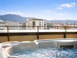 Penthouse exclusivist terasă 66 mp și jacuzzi – zona Coresi Kasper — miniatura 3
