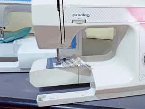 Masini de cusut in perfecta stare de functionare la un pret atractiv — miniatura 7