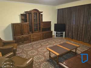 Apartament cu doua camere decomandat si spatios in Fratii Golesti — miniatura 2