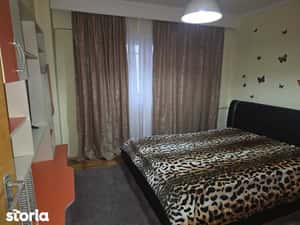 Apartament cu doua camere decomandat si spatios in Fratii Golesti — miniatura 4
