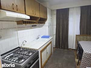 Apartament cu doua camere decomandat si spatios in Fratii Golesti — miniatura 6