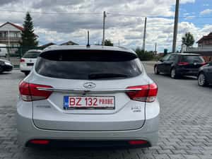 Hyundai i40 1.7 CRDi Premium — miniatura 5