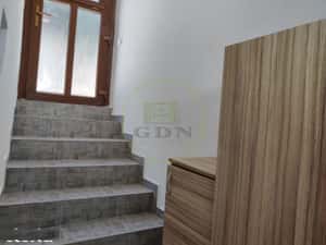 Apartament in zona UMF de vanzare — miniatura 3