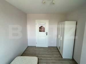 Apartament 3 camere, 70 mp, parcare, zona Someseni — miniatura 5