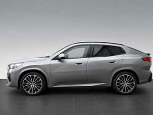 BMW X2 - SUV second-hand cu dotări multiple — miniatura 4