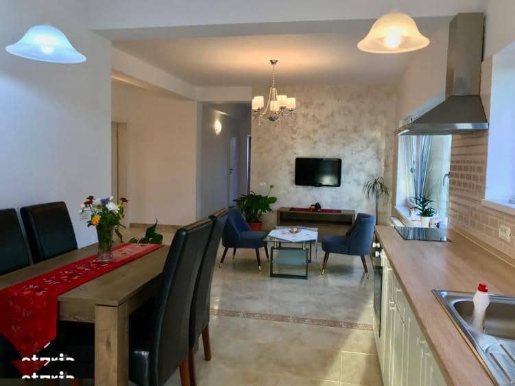 Apartamet modern 3 camere, 2 bai , loc de parcare, Torontalului — fotografie 1 din 6