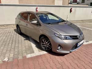 Vand Toyota Auris Hibrid Proprietar — miniatura 2