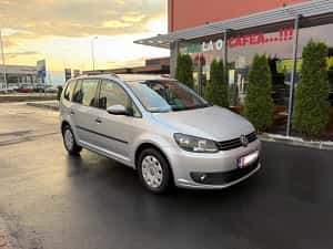 Vand / Schimb VW Touran Automat 1.6 tdi 2012 acum adus — miniatura 7