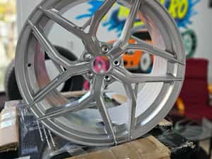 Jante Japan Racing / BMW / Audi / Mercedes / Dodge / Porsche / VW — miniatura 3
