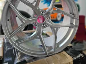 Jante Japan Racing / BMW / Audi / Mercedes / Dodge / Porsche / VW — miniatura 6