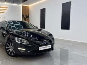 Volvo V60 4x4 hibrid, 215 CP, Automată, 238.000 km