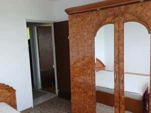 Inchiriez apartament doua camere — miniatura 3