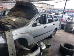 Buton avarie Ford Focus prima generatie — miniatura 4