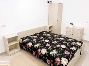 Apartament de 2 camere, decomandat, Moldova Mall, 65mp, 400 euro