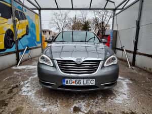 Vând lancia Flavia cabrio 2012 euro 5 benzina + gpl — miniatura 8