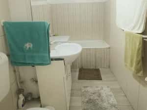 Apartament 3 camere de vânzare – Ultracentral Petroșani, Strada Horia — miniatura 5