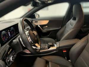 Mercedes-Benz CLA 35 AMG Shooting Brake — miniatura 7